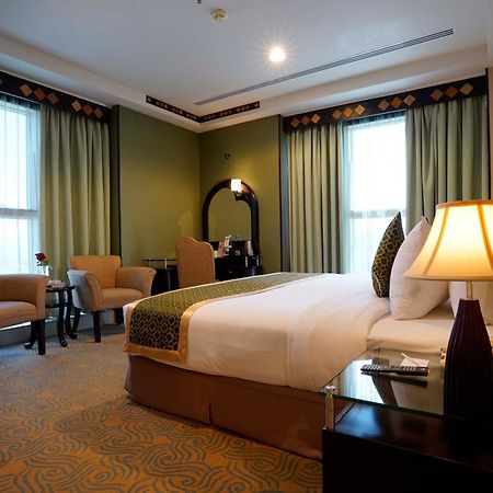 阿瓦利屋国际酒店 塔伊夫 客房 照片 A bedroom at the hotel