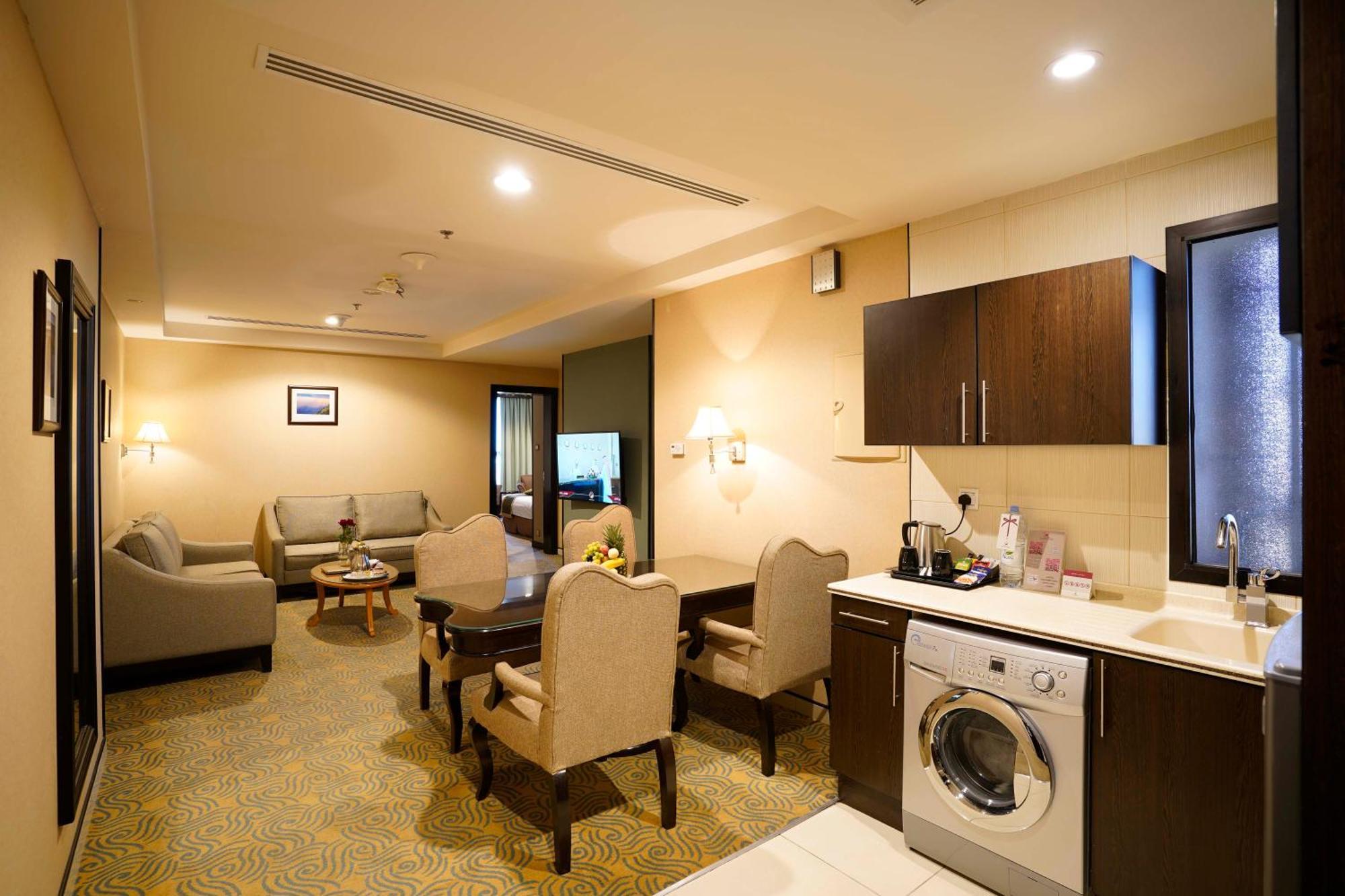 阿瓦利屋国际酒店 塔伊夫 客房 照片 A suite at the hotel