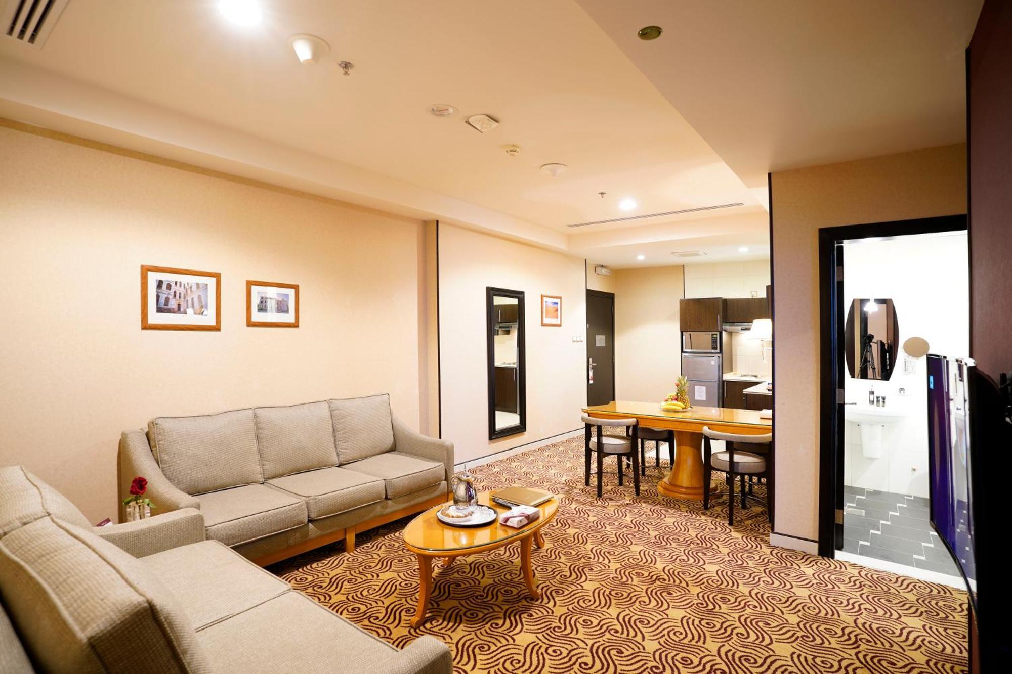 阿瓦利屋国际酒店 塔伊夫 客房 照片 A suite at the hotel